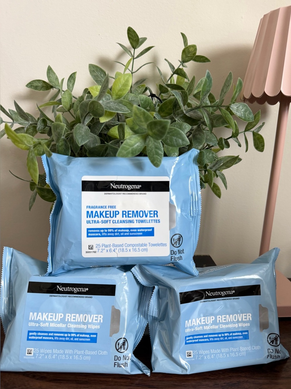 Neutrogena Makeup Remover Ultra-Soft Cleansing Towelettes - Light Blue Pack
